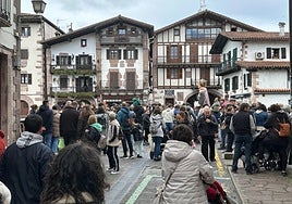 El barrio de Txokoto de Elizondo en una celebración.