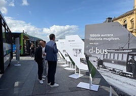 Exposición de Dbus en Alderdi Eder, que se inauguró este martes y se puede visitar hasta este miércoles.