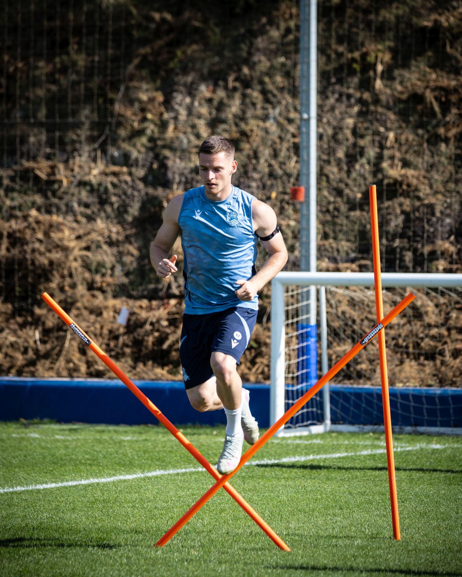 Sergio dirige un entrenamiento con muchas novedades