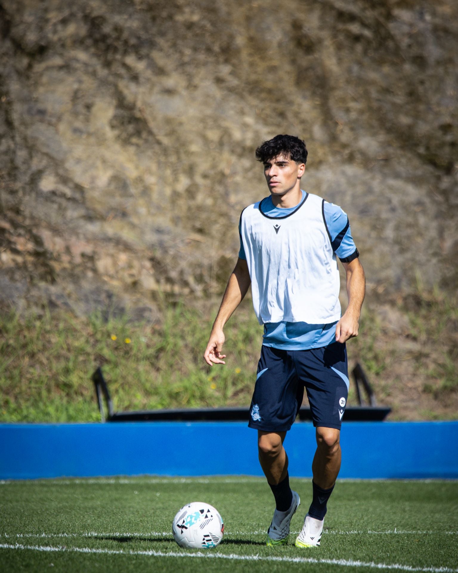 Sergio dirige un entrenamiento con muchas novedades