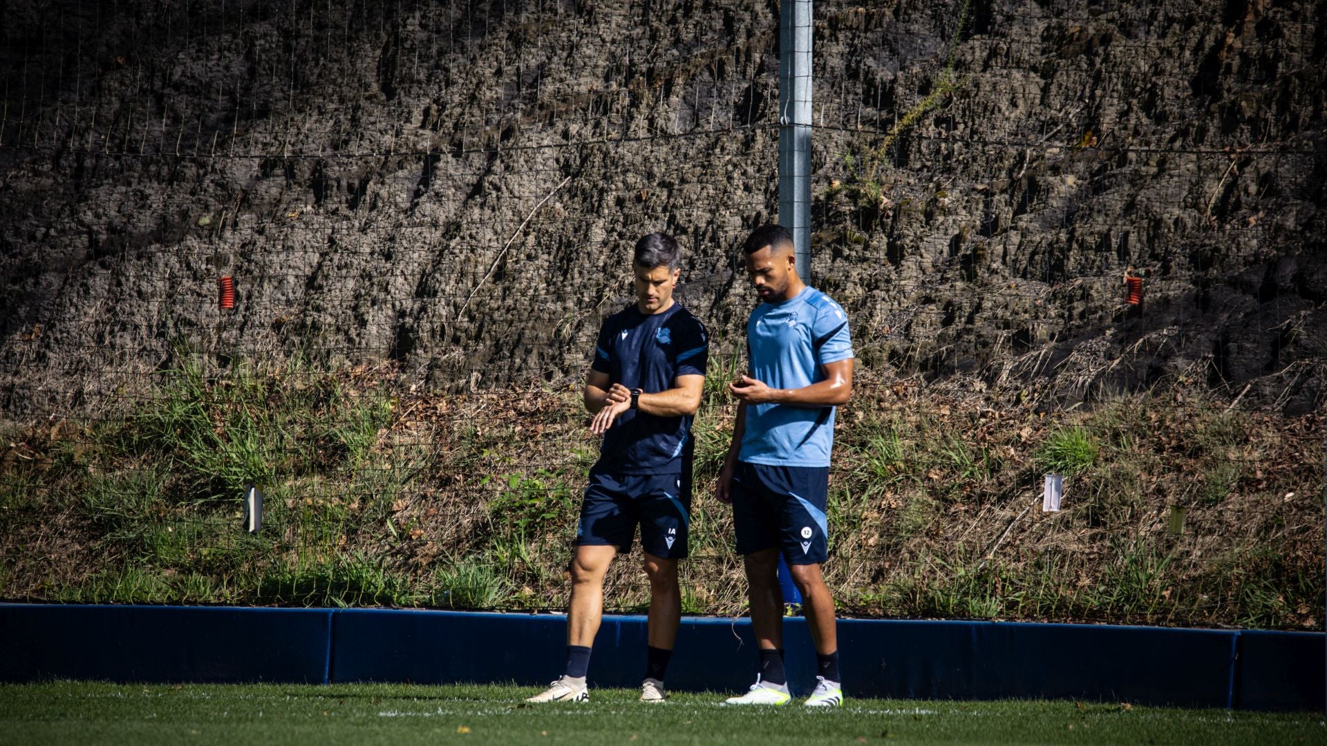 Sergio dirige un entrenamiento con muchas novedades