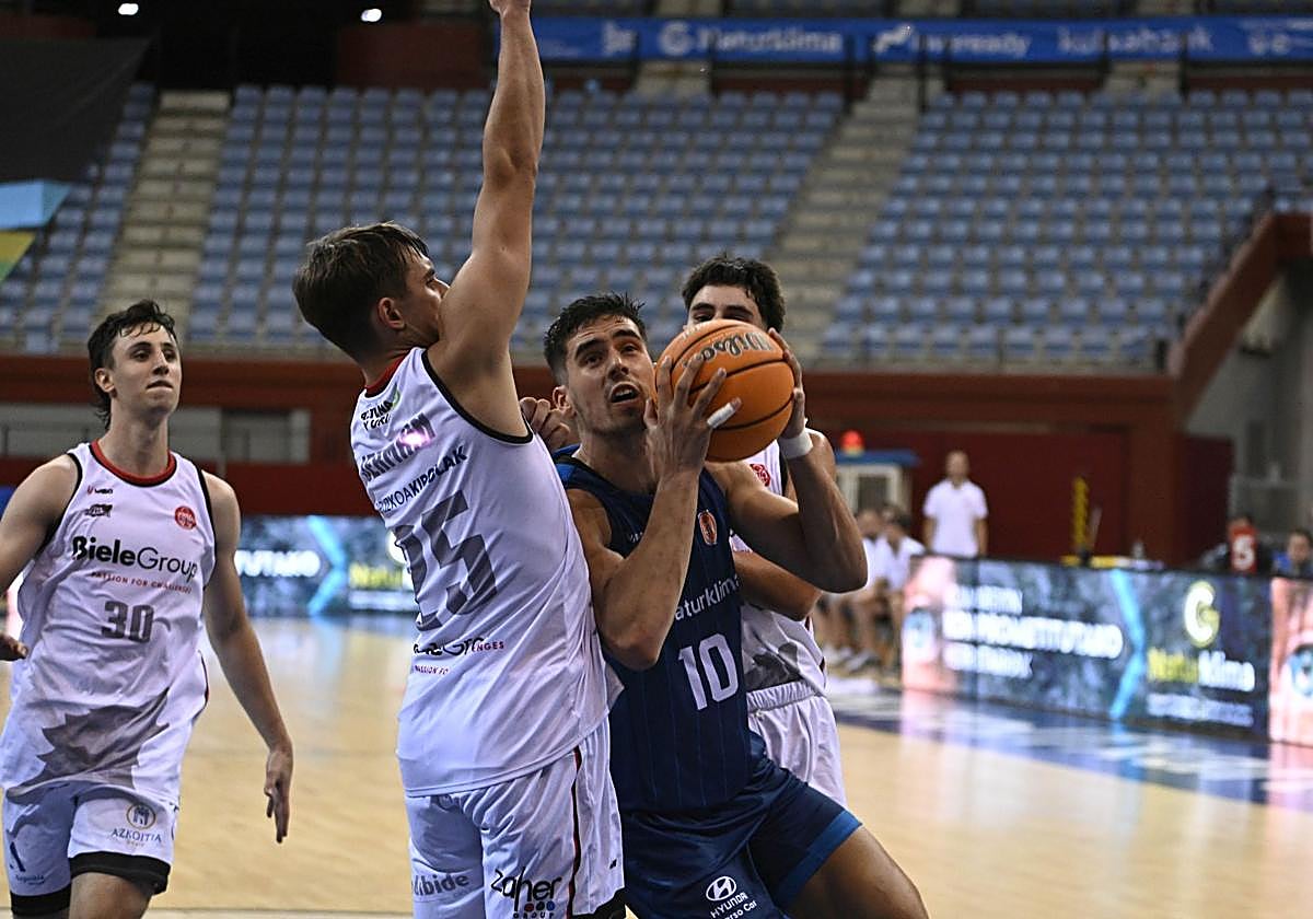 El GBC destapa el arsenal de tiro ante un buen Biele Iraurgi