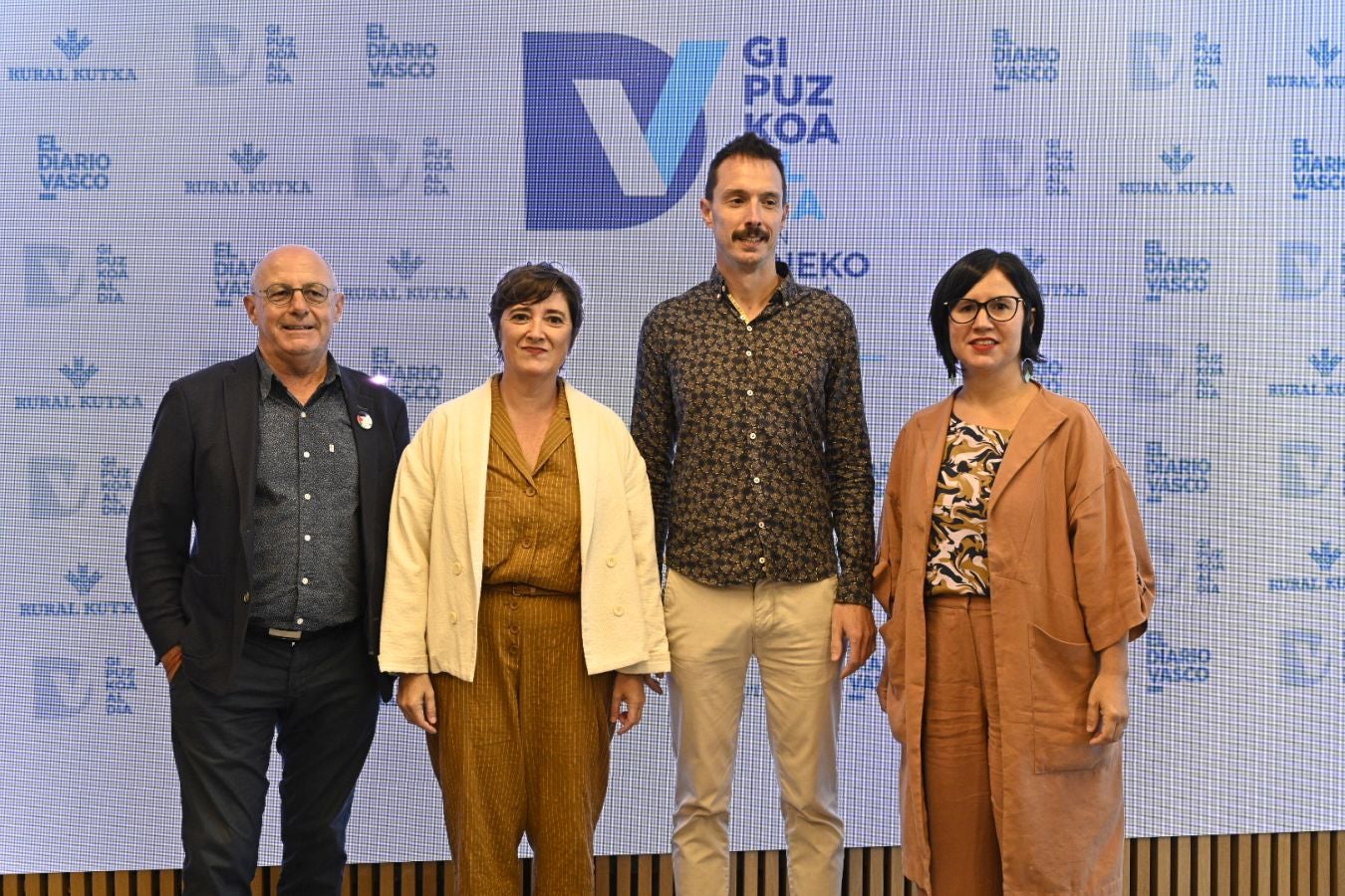 Los miembros de EH Bildu Juan Karlos Izagirre, Aizpea Otaegi, Xabier Lertxundi y Zelai Amenabarro.