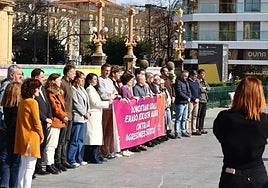 Imagen de archivo de una concentración en el Ayuntamiento de San Sebastián contra una agresión sexual.
