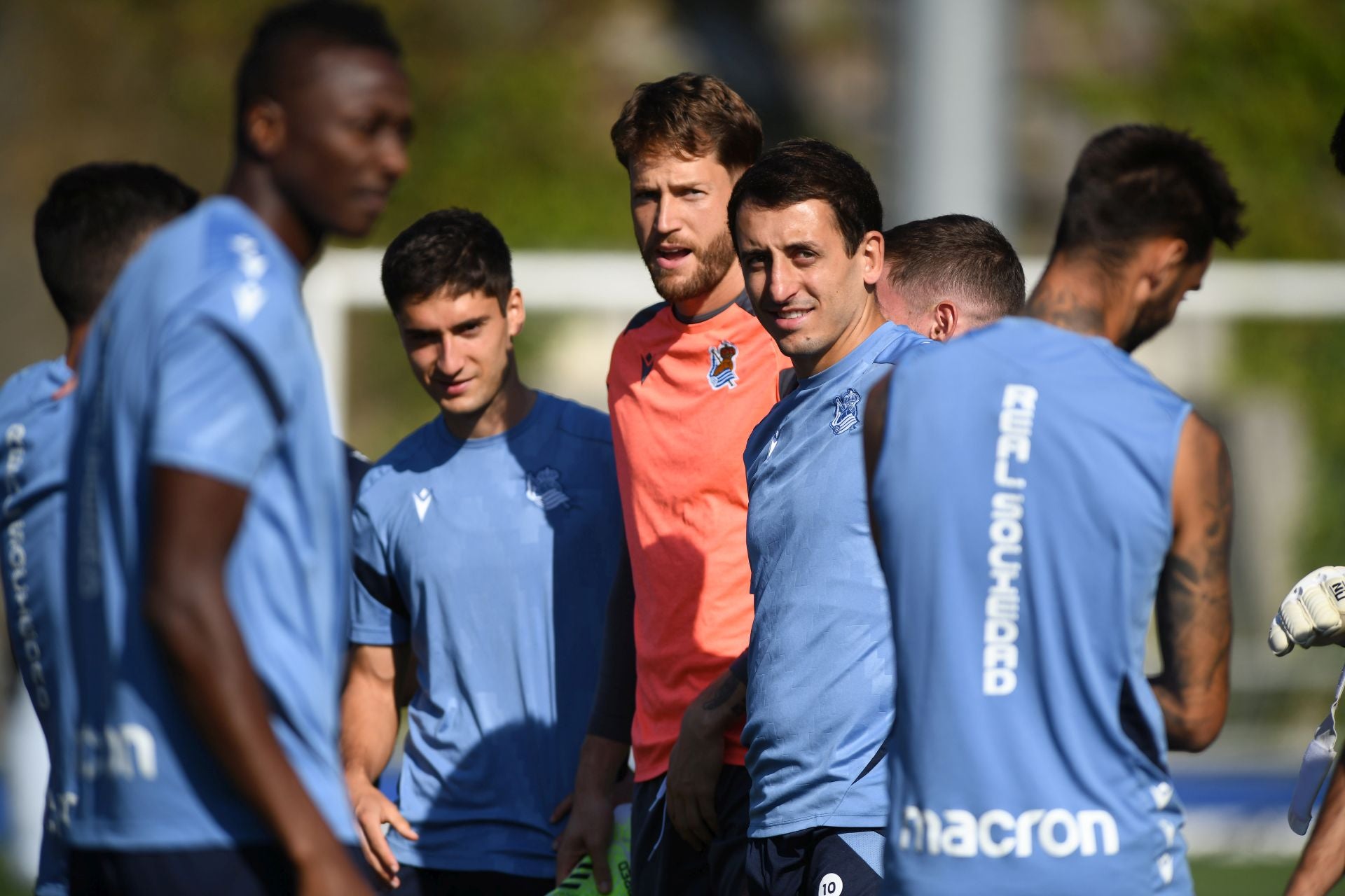 Gorrotxategi, Remiro y Oyarzabal durante el entrenamiento del viernes en Zubieta