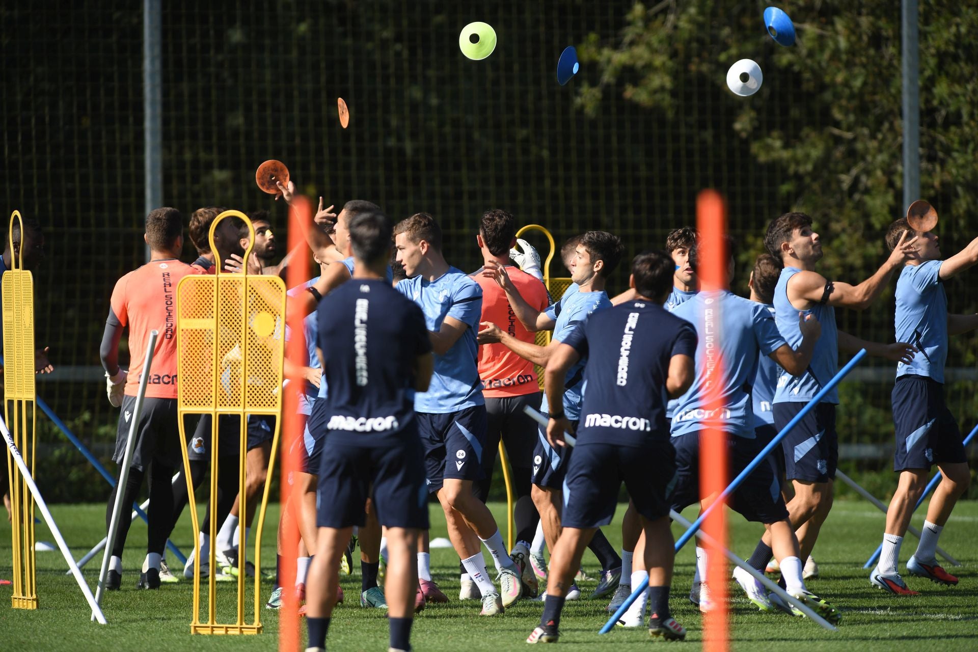Caluroso último entrenamiento en Zubieta