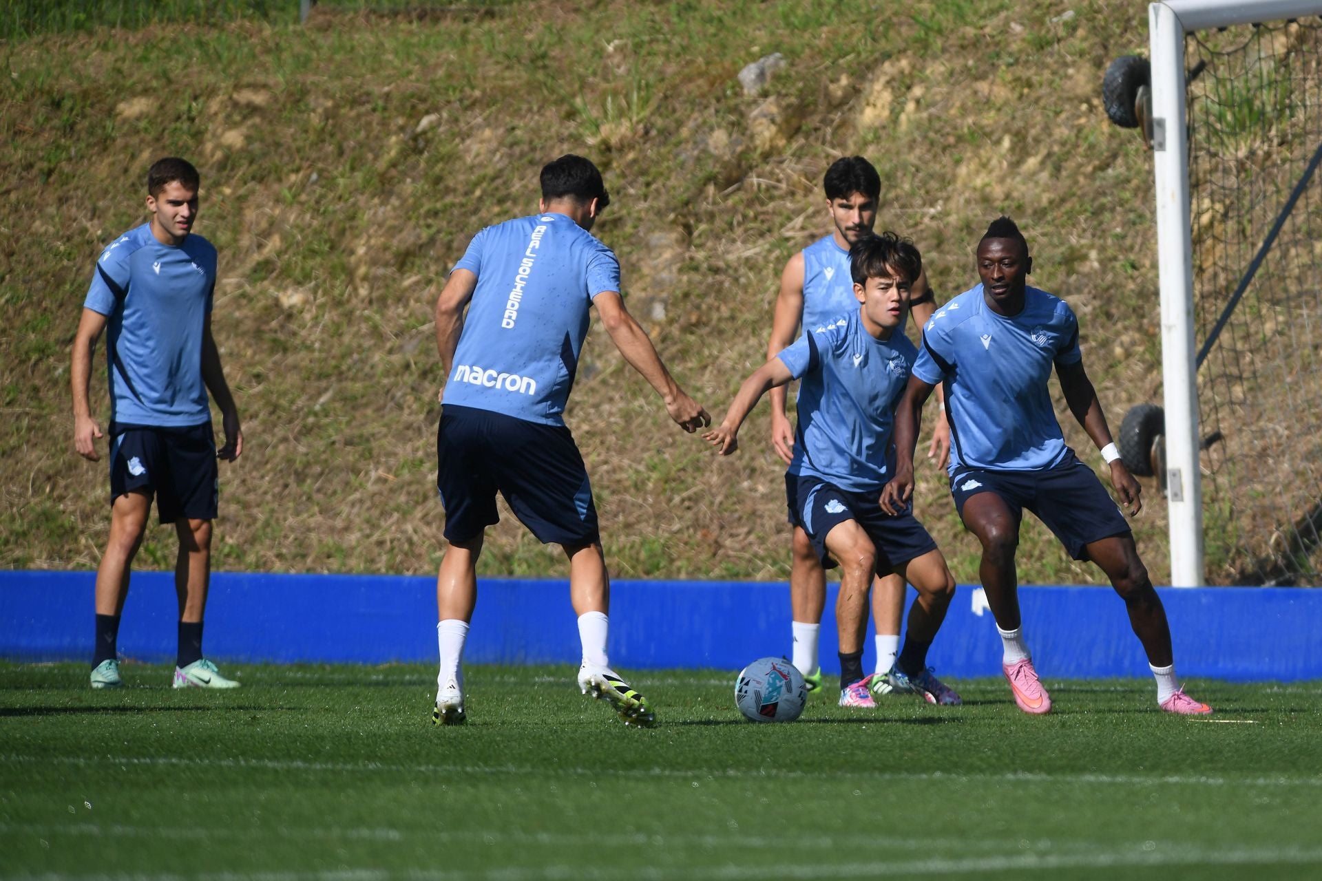 Caluroso último entrenamiento en Zubieta