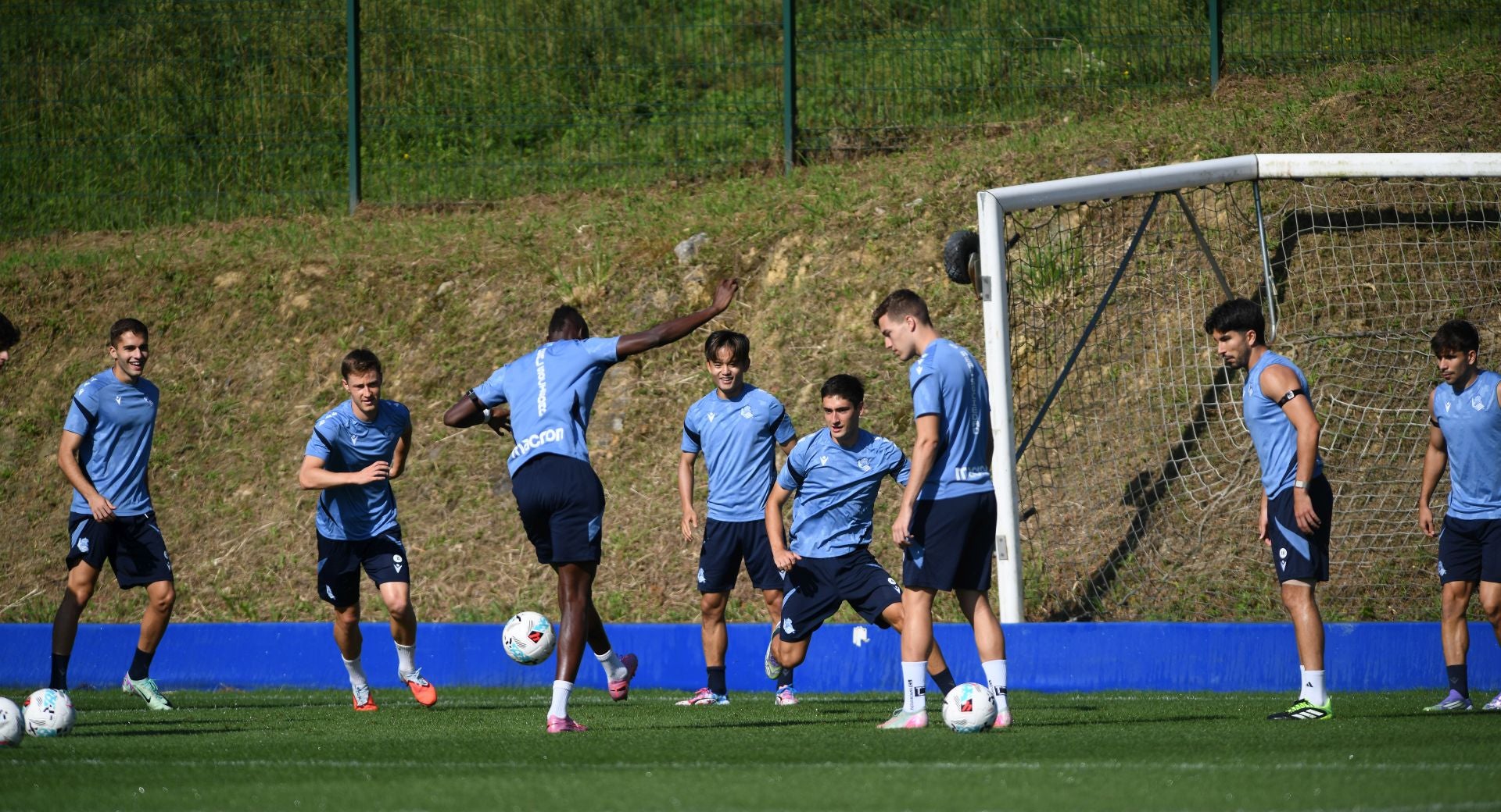 Caluroso último entrenamiento en Zubieta