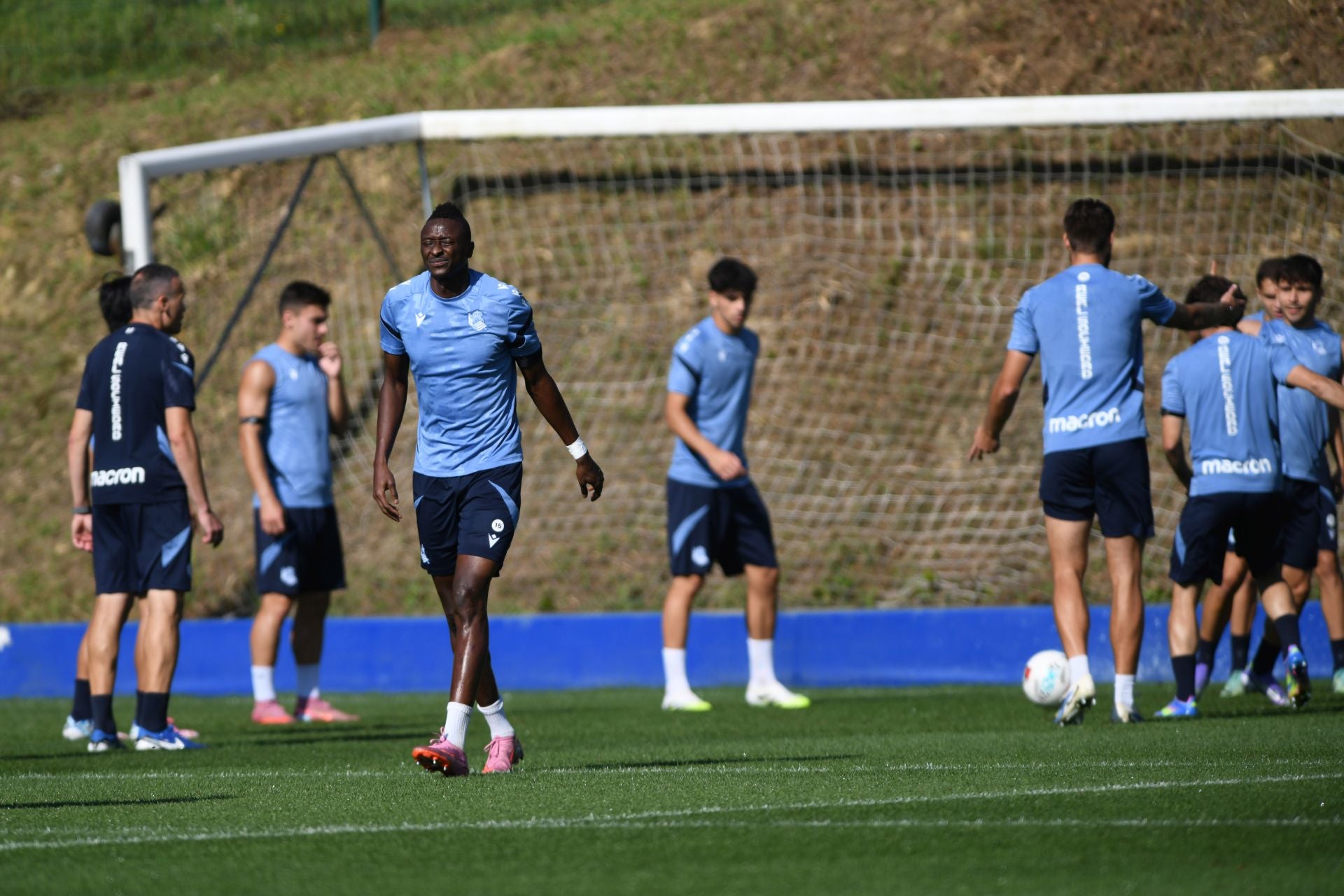 Caluroso último entrenamiento en Zubieta