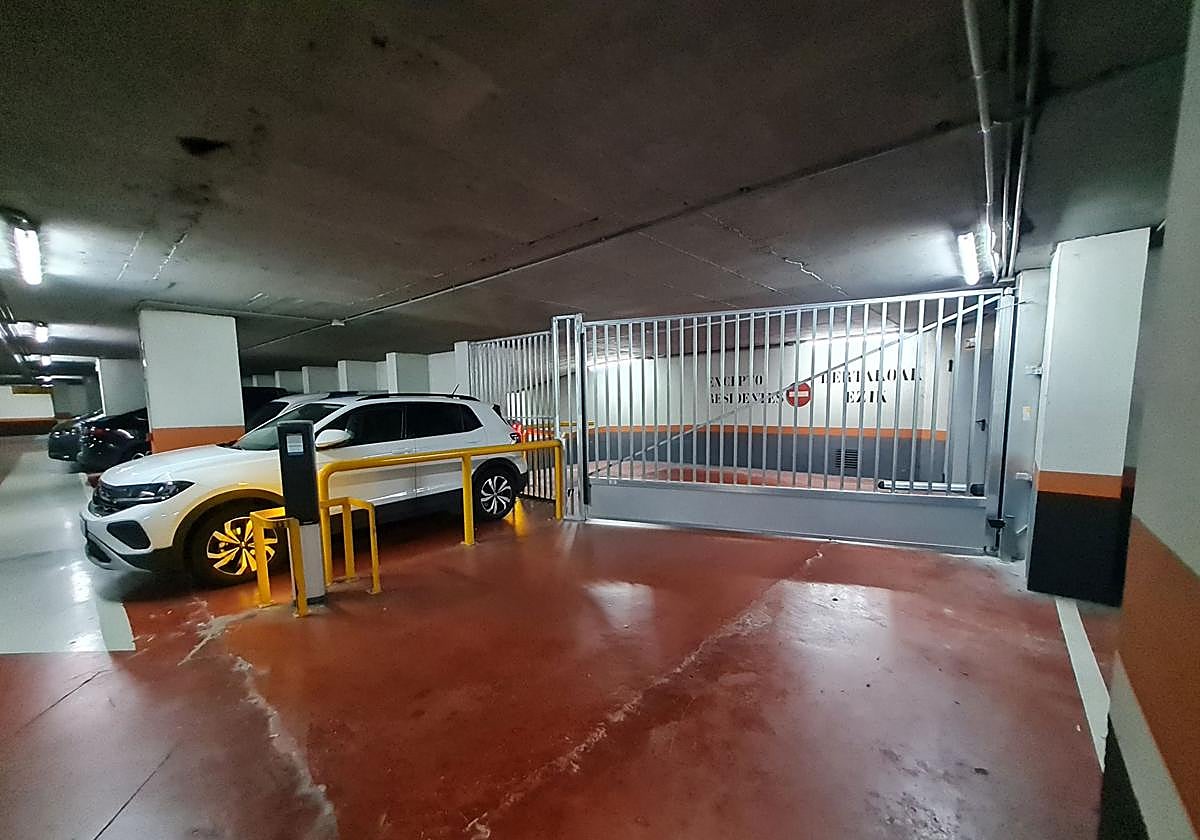 Los usuarios del parking de La Concha han solicitado verjas metálicas de seguridad como las instaladas en el parking del Boulevard