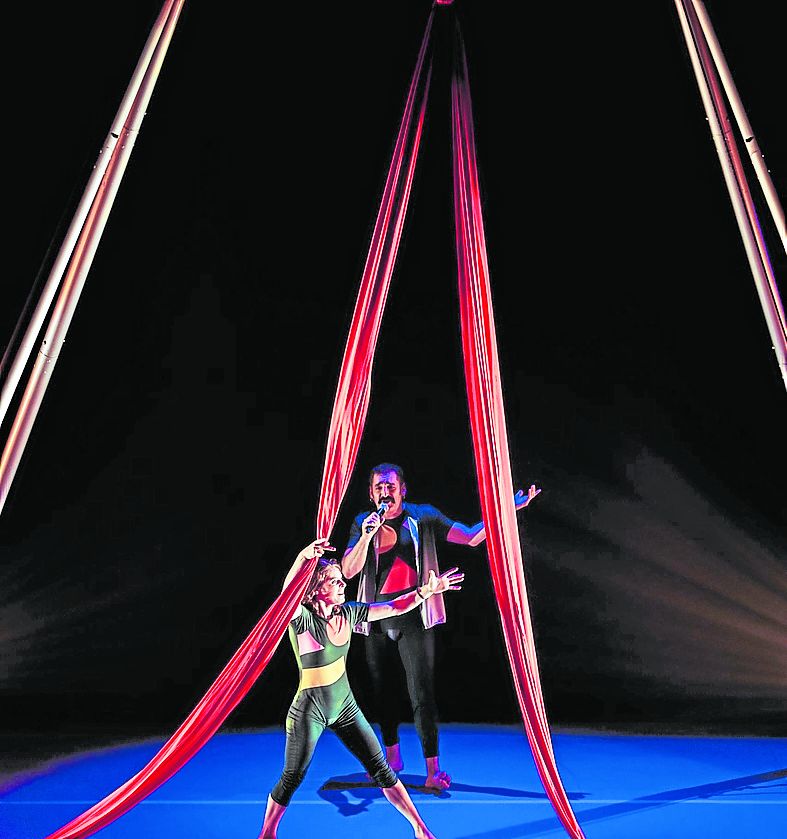 Berdinki konpainia actuará esta tarde en el escenario de Bastero.