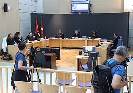 El masajista donostiarra niega las agresiones sexuales en los masajes «normales» que le «pedían» las menores