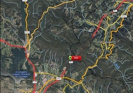 La colisión de un camión con una furgoneta obliga a cortar tres horas la AP-1 en Eskoriatza