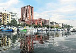 La zona interior del muelle del Hospitalillo del puerto de Pasaia es la que peor calidad del agua presenta de las zonas litorales de Gipuzkoa.