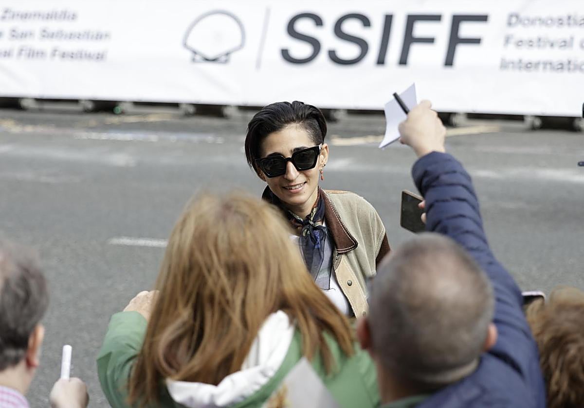 Alba Flores, Javier Rey y Ariadna Gil ya están en Donostia