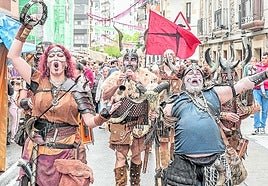 Puestos, actuaciones y talleres no faltaron este fin de semana en la IX Feria Medieval Xacobea de Lasarte-Oria.