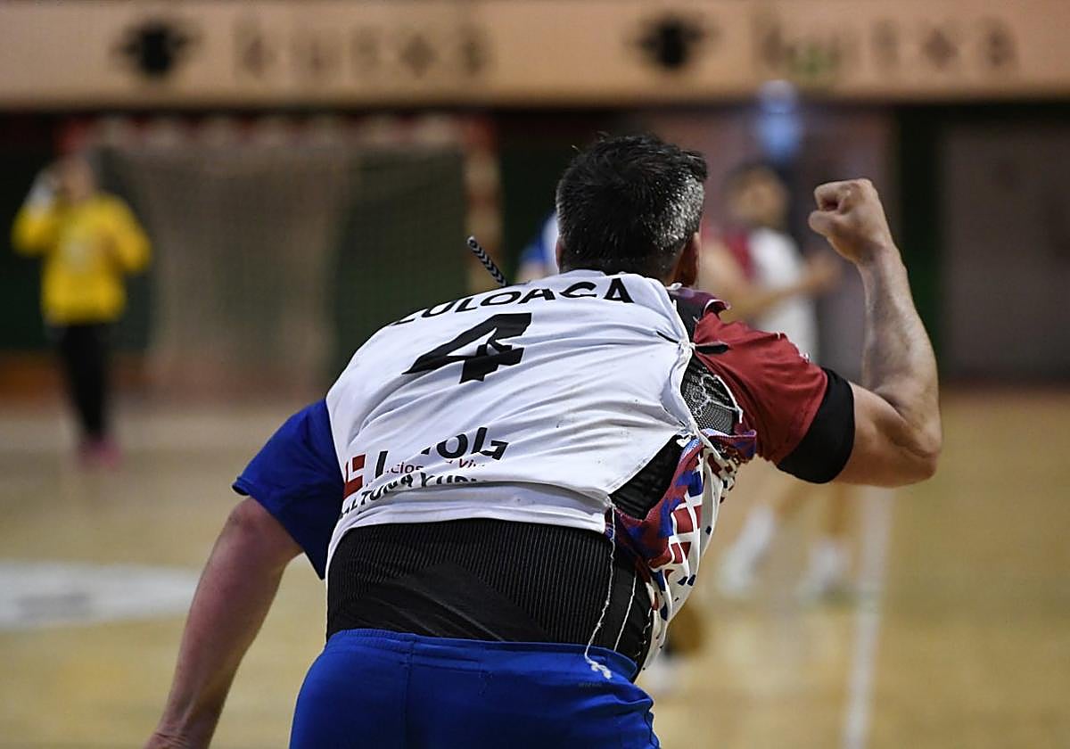 El sénior masculino del Eibar Eskubaloia se estrenó con victoria en Ipurua y suma un pleno en el arranque liguero.