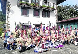 Los joaldunak de Ituren celebran su día