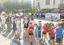 Los ganadores desde la salida en primera línea mientras la cantera multiplica la participación. Alta respuesta a la concentración contra el genocidio, y mucho ambiente en el ferial.