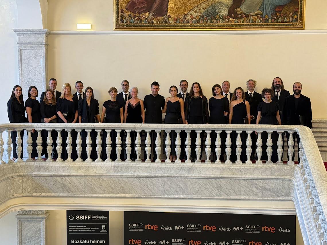 La coral Ganbara de Oñati en el Zinemaldia