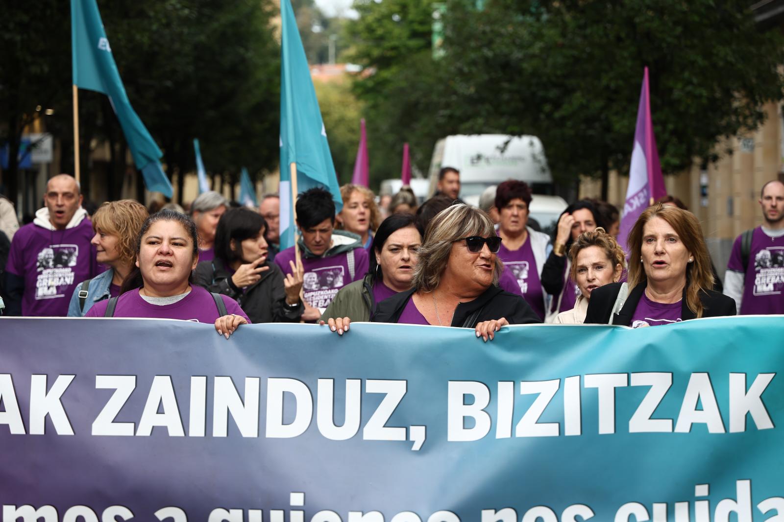 Trabajadoras de las residencias de Gipuzkoa, contra la precariedad laboral