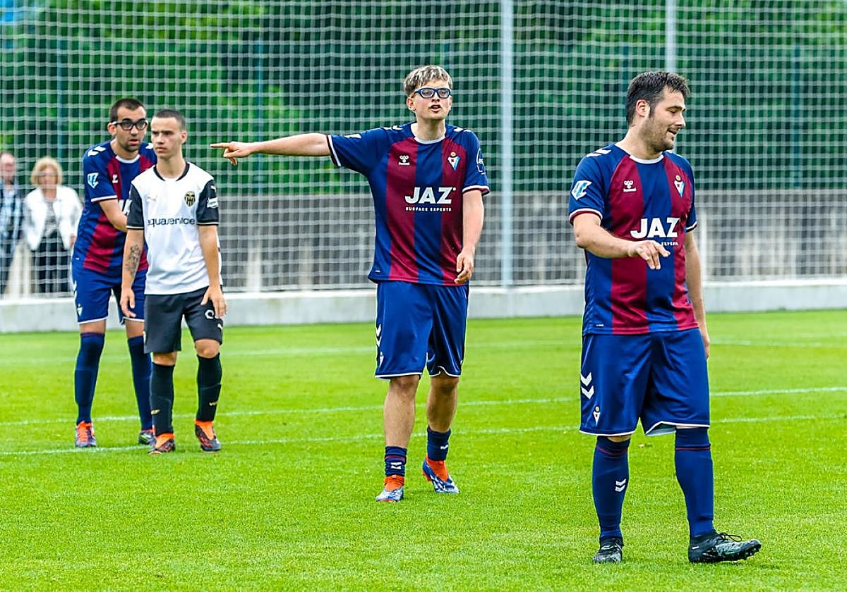 Este domingo se celebrará la cuarta edición del Torneo Ciudad de Eibar en el anexo de Ipurua.