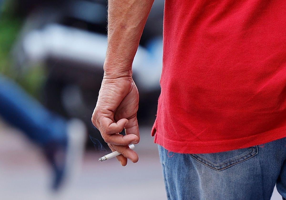 Despiden a un trabajador en Gipuzkoa por fumar en su puesto de trabajo y los tribunales dan la razón a la empresa