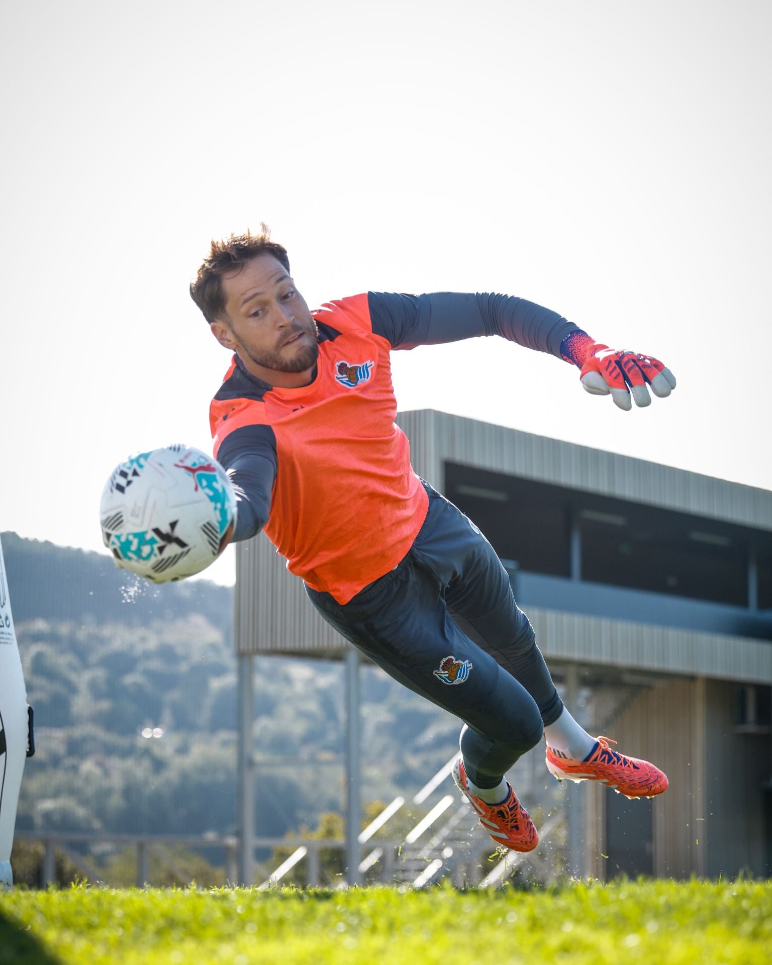 Sol y buen humor para enfrentarse al Barcelona