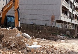 Las excavadoras ya han empezado a trabajar en el entorno de la villa Sagrado Corazón.