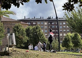 Los patinetes eléctricos cada vez son más en el pasaisaje de la movilidad urbana, siendo precisa su regulación.