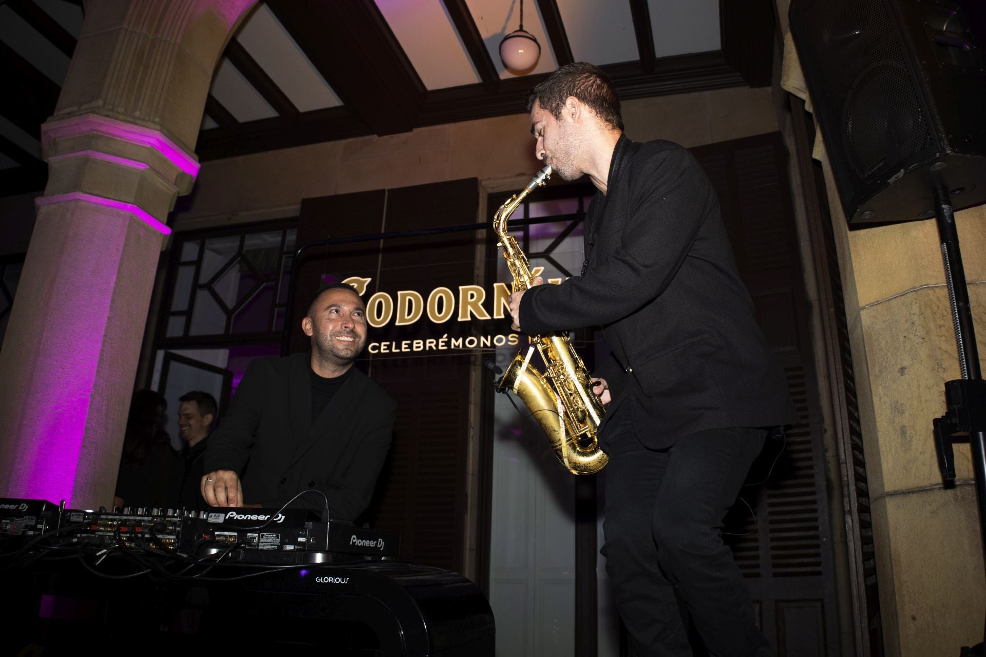 La fiesta del Zinemaldia después de la entrega de premios