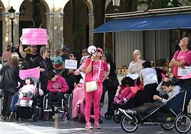 Familias de Aspace protestan por la reducción del calendario lectivo.