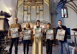 Técnicos y concejales de Cultura de las tres localidades en la presentación, este martes ante el Stoltz Frères.