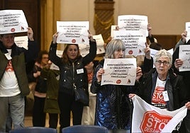 Movilización de Stop Desahucios en febrero para pedir que se acelerasen los trabajos para aprobar el índice de precios de referencia, activado este 1 de octubre.