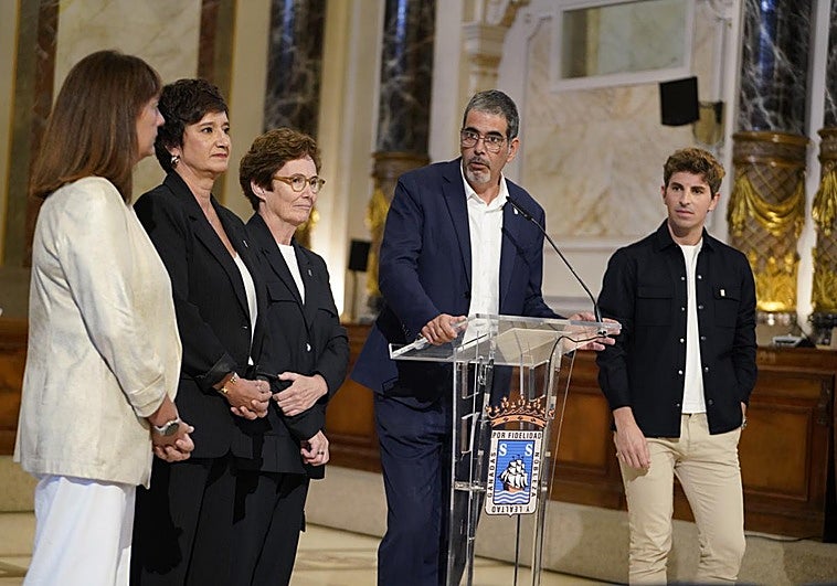 Comparecencia de Eneko Goia en la que ha anunciado que dejará la Alcaldía el próximo día 16.