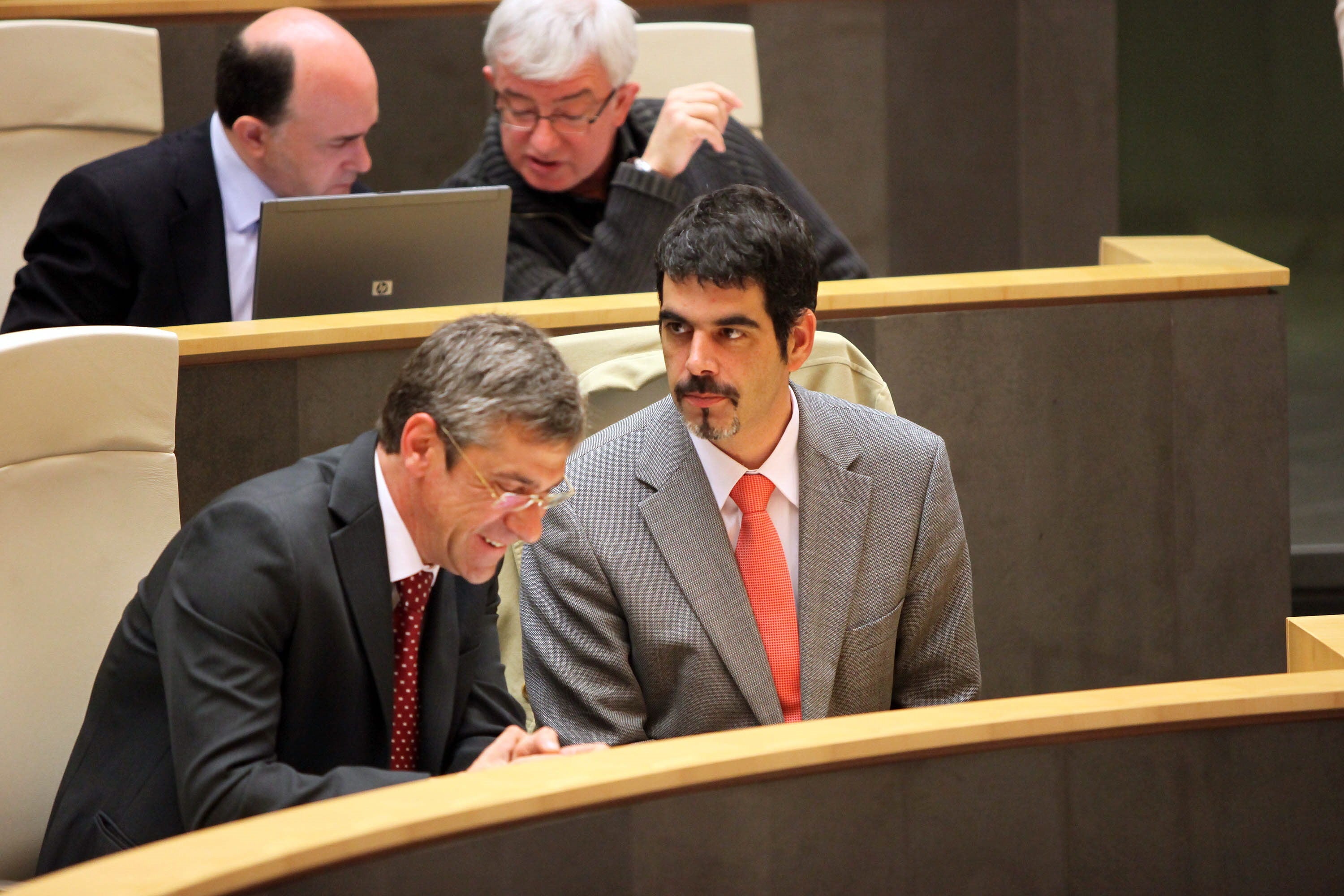 En las Juntas Generales de Gipuzkoa en 2011.