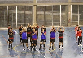 Los jugadores del Miren Taberna OKE jugaron ante el Afantxo Pescados Alberto Ferreres en el polideportivo Elorsoro.