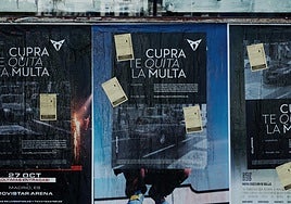 Cartel alusivo a la campaña de la marca de automóviles