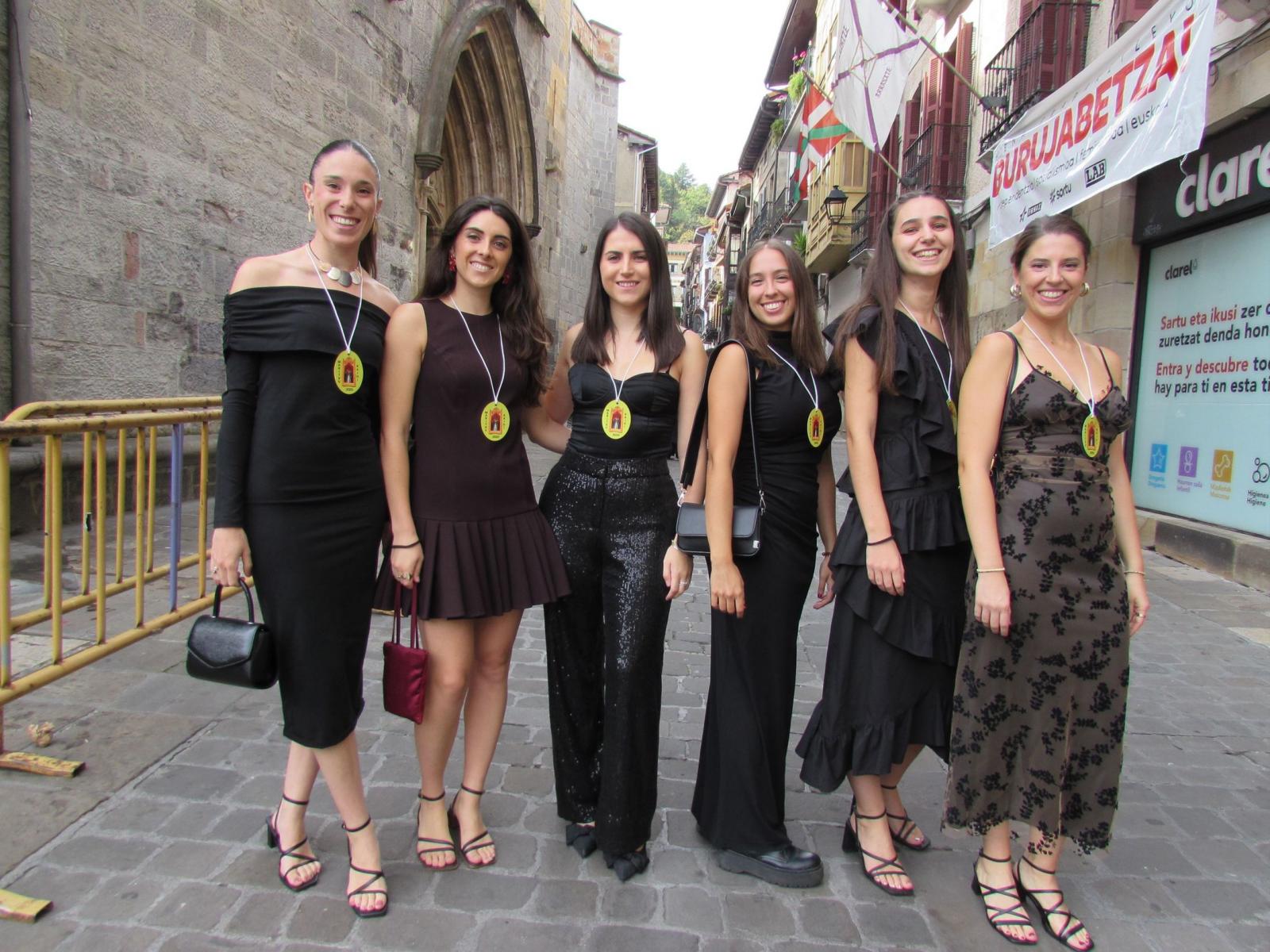 Arrasate se viste de gala para celebrar Maritxu Kajoi