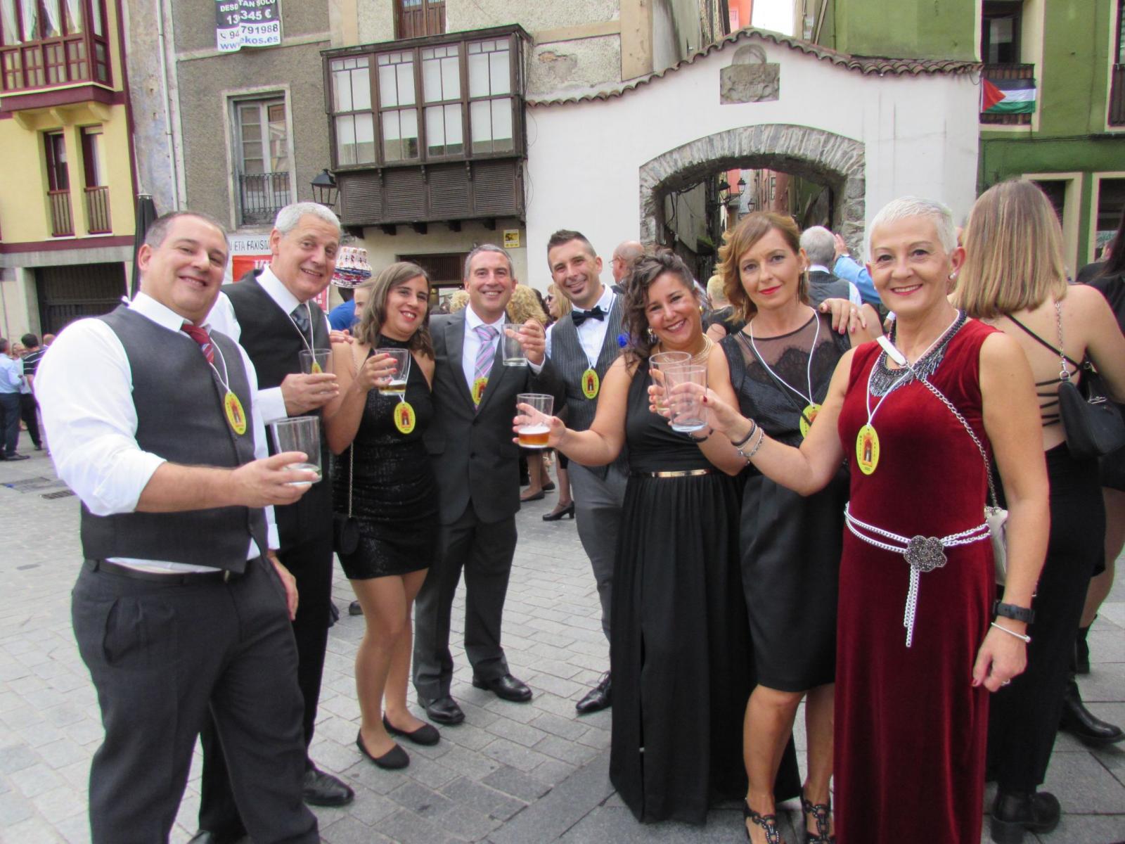 Arrasate se viste de gala para celebrar Maritxu Kajoi