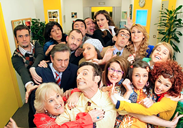 Serie Cámara Café, donde se dio a conocer Javier Manrique.