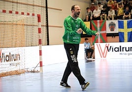 Maciel, 16 paradas en 40 minutos ante el Ademar, ha sido incluido en el siete ideal de Asobal.