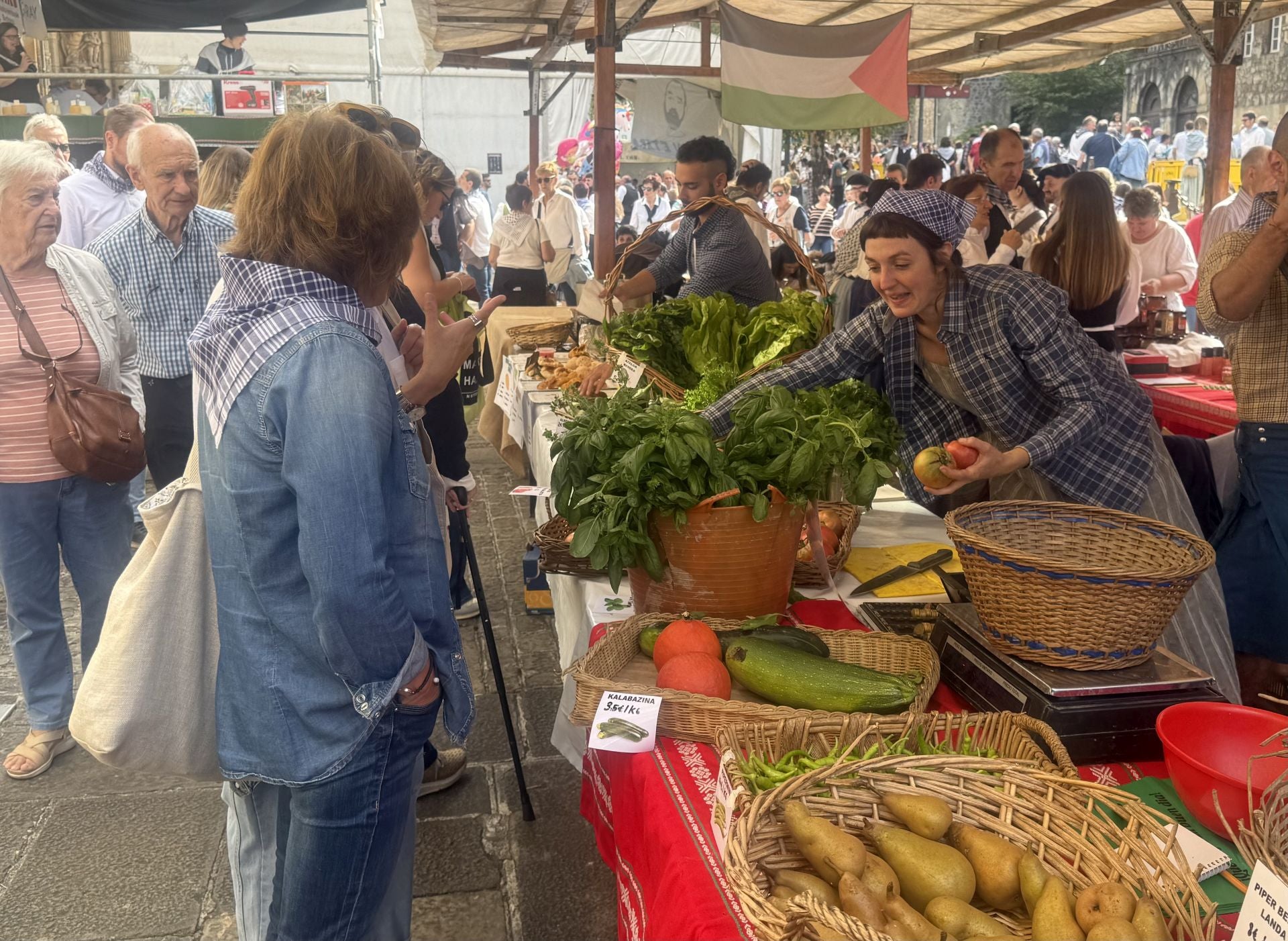 Las kuadrillas llenan un Oñati muy &#039;tropical&#039;
