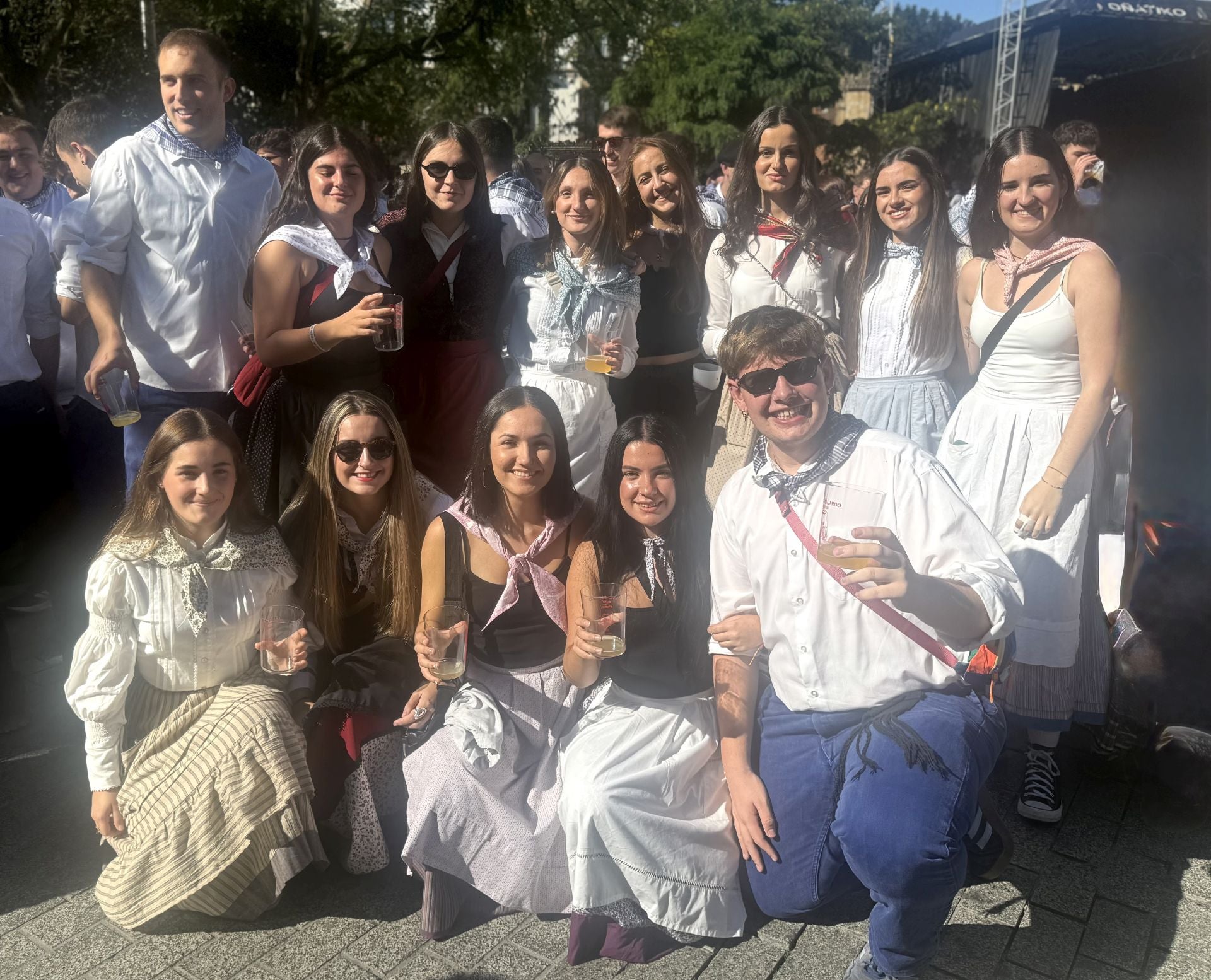 Las kuadrillas llenan un Oñati muy &#039;tropical&#039;