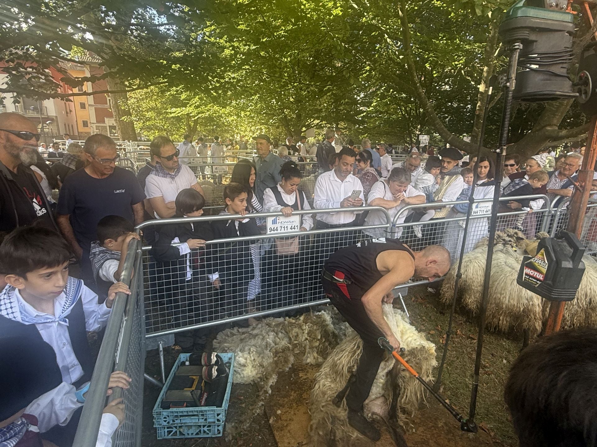 Las kuadrillas llenan un Oñati muy &#039;tropical&#039;
