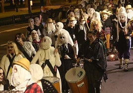 Hilabeteko azken arratsaldean desfile beldurgarriak hartuko ditu herriko kaleak.