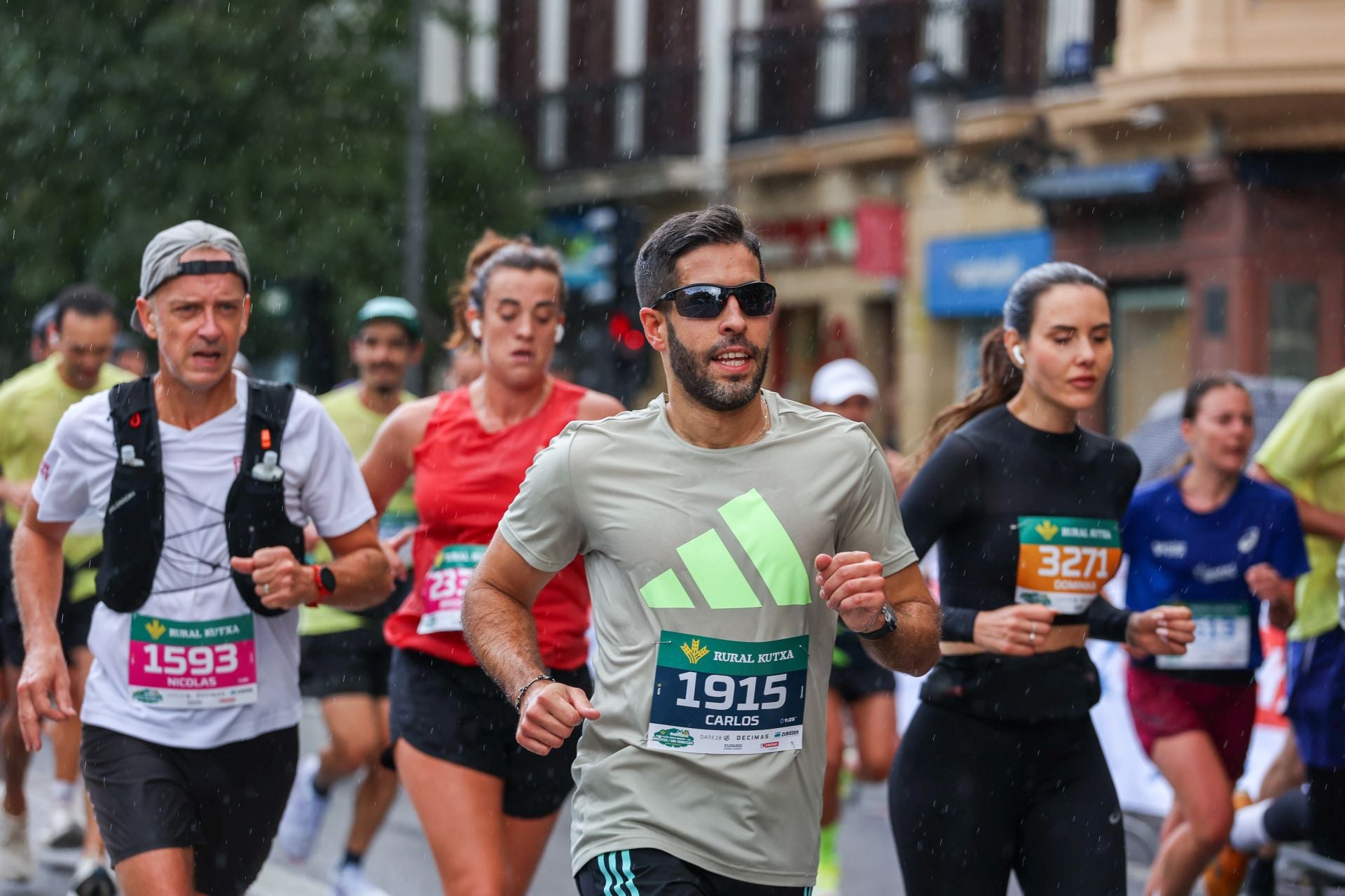 Irene Pelayo y Artur Bossy ganan el Medio Maratón de Donostia
