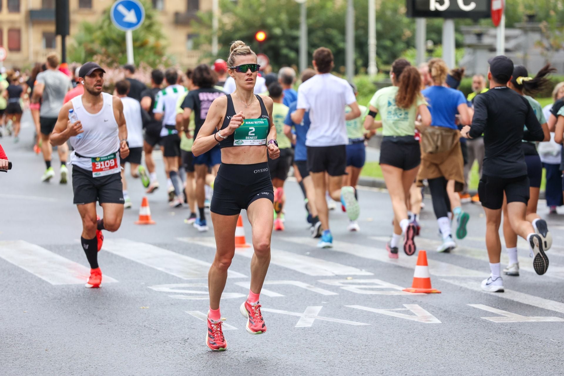Irene Pelayo y Artur Bossy ganan el Medio Maratón de Donostia