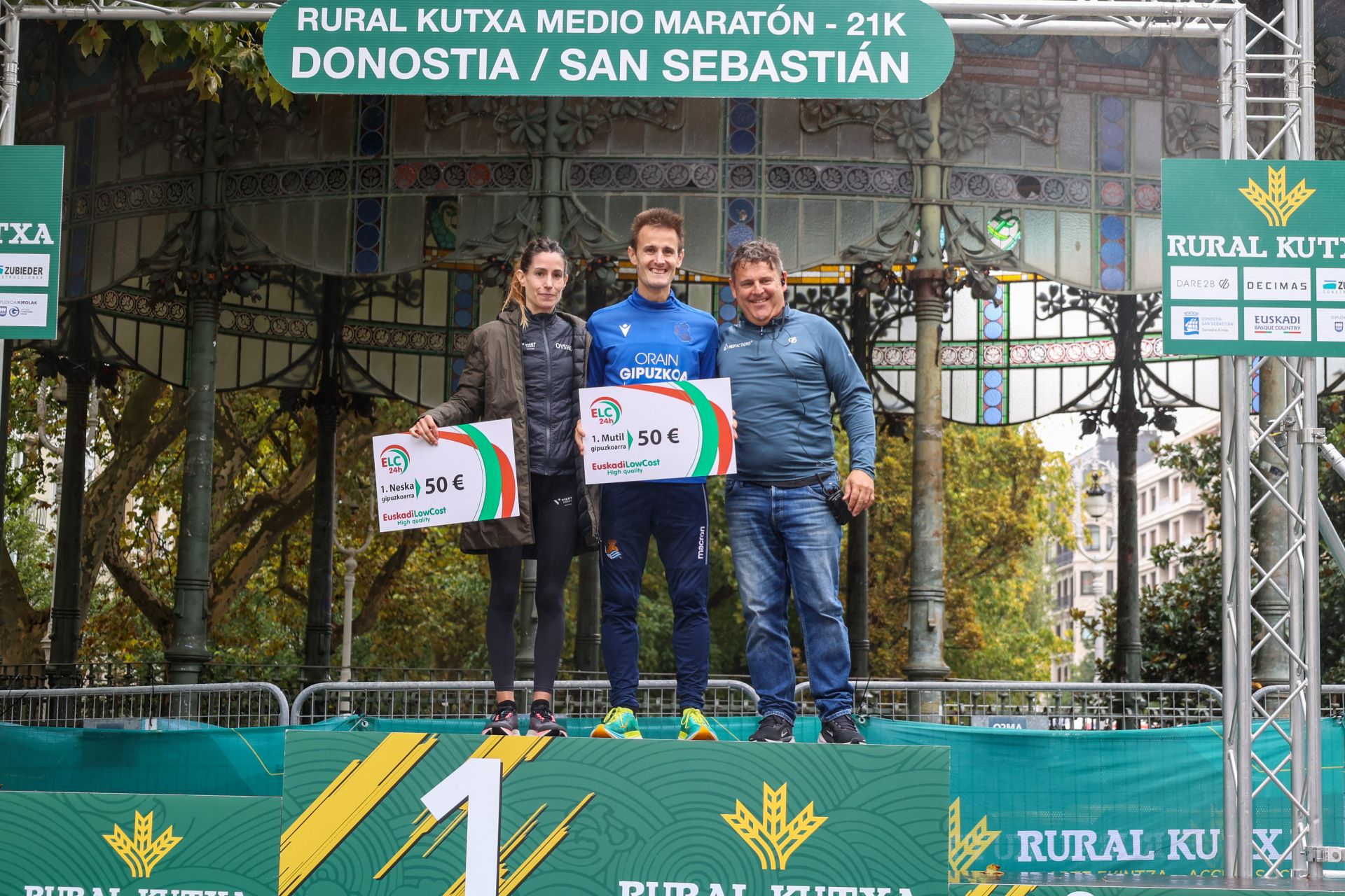 Irene Pelayo y Artur Bossy ganan el Medio Maratón de Donostia
