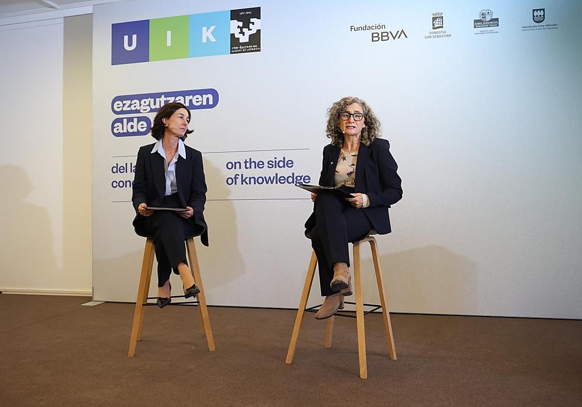Idoia Otaegui, directora académica de la Fundación Cursos de Verano de la EHU (UIK), y Juana Goizueta, vicerrectora del Campus de Gipuzkoa de la EHU, realizan el balance de esta edición.